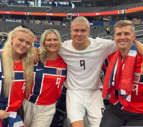 Erling Haaland y sus hermanos