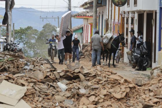 El Cairo, pueblo destruido por el terremoto de Colombia