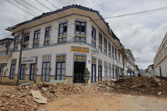 El Cairo, pueblo destruido por el terremoto de Colombia
