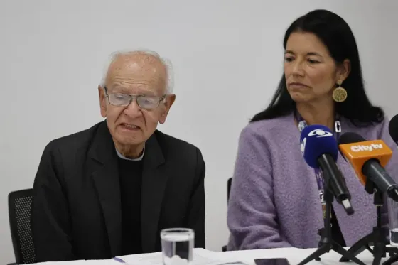 ¿Quién fue el Javier Giraldo y cuál fue su legado en Colombia?