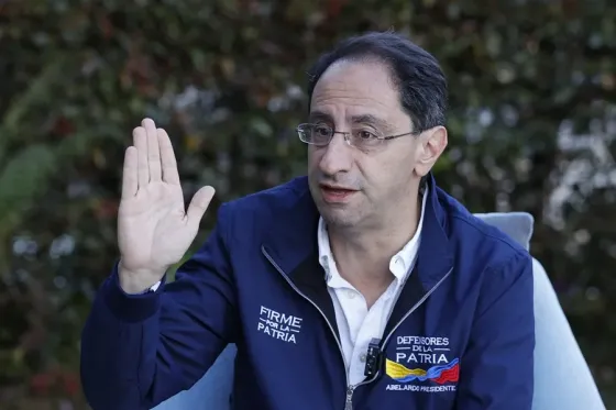 José Manuel Restrepo niega decreto para retirar a funcionarios pensionados