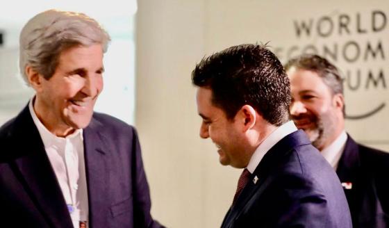 Vicepresidente Carrizo invitó a John Kerry a Panamá
