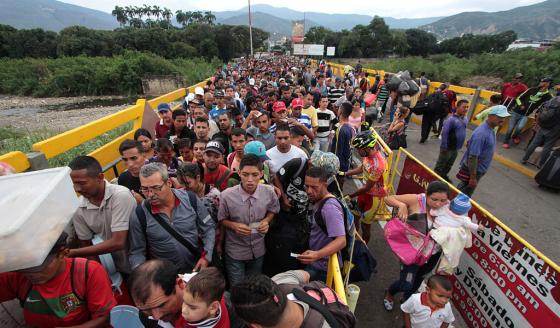 Más de 200 mil venezolanos llegaron a Colombia en tres días