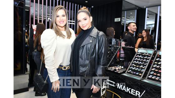 María Alejandra Severini junto a Kimberly Reyes.