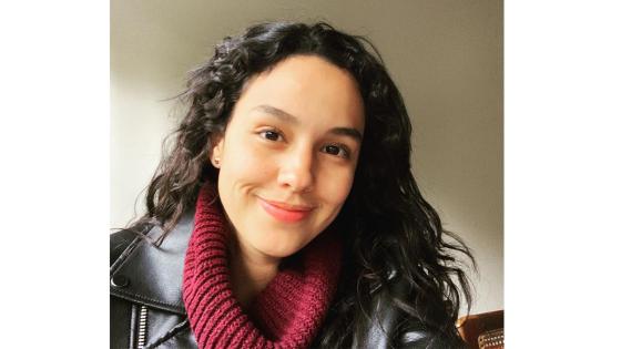 Ana María Estupiñán, quien se dio a conocer a nivel nacional al representar a 'La ronca de oro', interpreta actualmente a Irene Romero en 'Amar y vivir'. Este sería su segundo papel como cantante en la televisión colombiana. Ana María Estupiñán, quien se dio a conocer a nivel nacional al representar a 'La ronca de oro', interpreta actualmente a Irene Romero en 'Amar y vivir'. Este sería su segundo papel como cantante en la televisión colombiana.