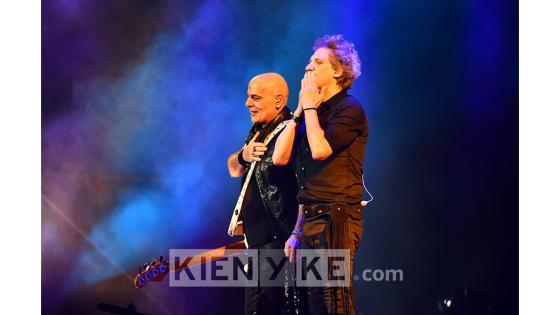 Bogotá fue la primera escala de la gira ‘Gracias Totales’, que recorrerá varias ciudades de Latinoamérica y Estados Unidos, reafirmando el legado de ser la banda de rock en español más grande e influyente, pero sobre todo, rendirle tributo a la memoria, alma, corazón y talento de Soda Stereo, su líder Gustavo Cerati. Bogotá fue la primera escala de la gira ‘Gracias Totales’, que recorrerá varias ciudades de Latinoamérica y Estados Unidos, reafirmando el legado de ser la banda de rock en español más grande e influyente, pero sobre todo, rendirle tributo a la memoria, alma, corazón y talento de Soda Stereo, su líder Gustavo Cerati.