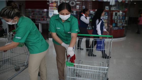 La población general teme la escasez de alimentos, pero los supermercados indican que "hay suficiente para todos". Foto: Juancho Torres/ Anadolu La población general teme la escasez de alimentos, pero los supermercados indican que "hay suficiente para todos". Foto: Juancho Torres/ Anadolu