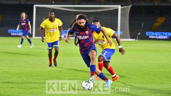 Así se vivió el partido entre las leyendas de Colombia y Barcelona en Bogotá. Así se vivió el partido entre las leyendas de Colombia y Barcelona en Bogotá.
