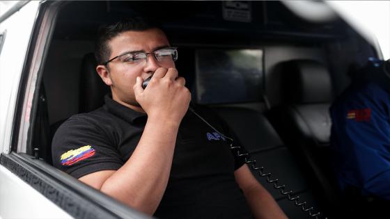 Los equipos de emergencia médica han estado trabajando arduamente para ayudar a las personas con síntomas de coronavirus en Bogotá.  Foto: Juancho Torres