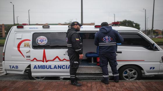 Los equipos de emergencia médica han estado trabajando arduamente para ayudar a las personas con síntomas de coronavirus en Bogotá.  Foto: Juancho Torres