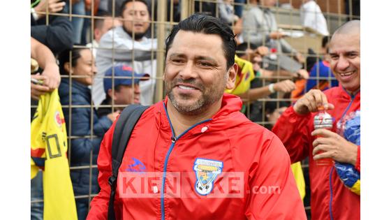 Entrenamiento de las leyendas de la Selección Colombia previó al compromiso con las leyendas del Barcelona. Entrenamiento de las leyendas de la Selección Colombia previó al compromiso con las leyendas del Barcelona.