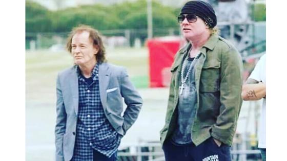 El hombre que se encuentra en el salón de la fama del rock desde 2003, ha permanecido en la banda desde el inicio. El hombre que se encuentra en el salón de la fama del rock desde 2003, ha permanecido en la banda desde el inicio.