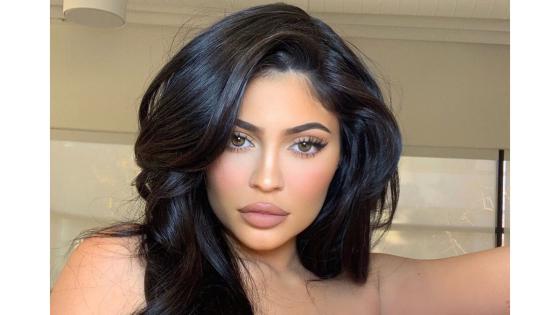 La modelo Kylie Jenner donó más de un millón de dólares al personal de salud.