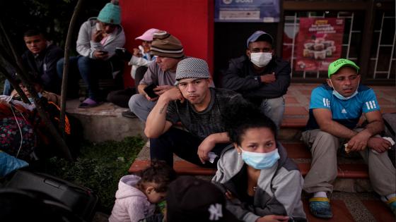Cientos de venezolanos regresan a pie a su país expulsados de su hogar adoptivo después de que se declaró una cuarentena para contener el coronavirus.  Foto: Juancho Torres/ Anadolu