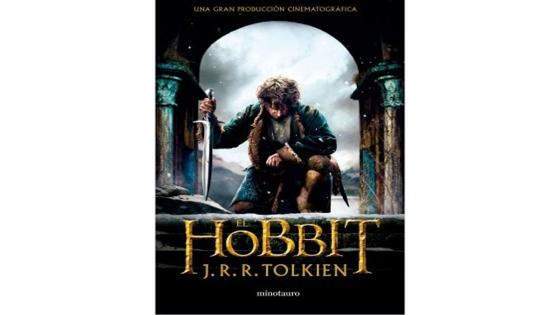 5. El Hobbit, J.R Tolkien (100 millones en ventas)