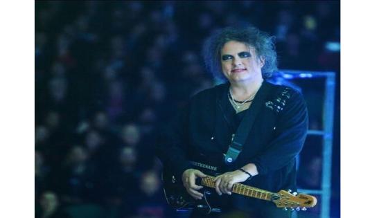 “El primero definitivamente saldrá pronto, estamos envolviéndolo y está por ser mezclado. Pero hasta que esté completo, no me crean. Créanme que yo más que nadie espera que ya salga”, declaró en febrero pasado Robert Smith. “El primero definitivamente saldrá pronto, estamos envolviéndolo y está por ser mezclado. Pero hasta que esté completo, no me crean. Créanme que yo más que nadie espera que ya salga”, declaró en febrero pasado Robert Smith.