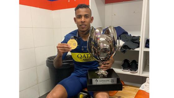 Boca Juniors comunicó que la justicia argentina sería la guía para tomar una decisión en este caso de violencia intrafamiliar y de género. Boca Juniors comunicó que la justicia argentina sería la guía para tomar una decisión en este caso de violencia intrafamiliar y de género.
