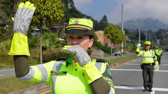 Intensifican los controles de tránsito en las vías del país durante en puente festivo Intensifican los controles de tránsito en las vías del país durante en puente festivo