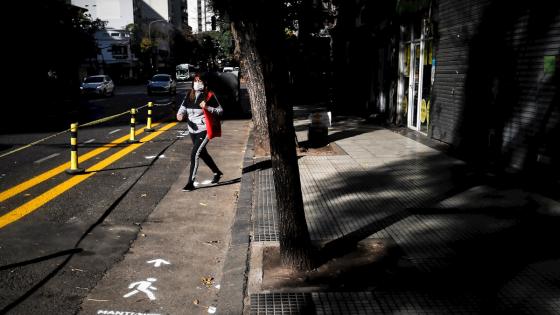 Argentina entró este lunes en una nueva extensión de la cuarentena que se que se mantendrá, al menos, hasta el 24 de mayo.   Foto: Juan Ignacio Roncoroni - EFE