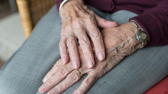 coronavirus en un asilo de ancianos en Cali