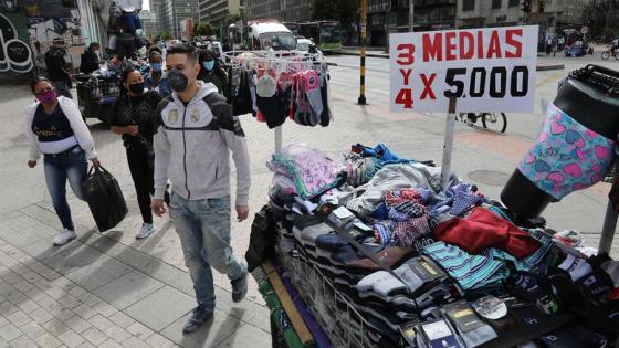 Comercio no esencial reabre en Bogotá