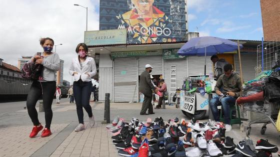 En el centro de Bogotá reabre comercio no esencial 