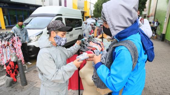 Bogotanos asisten en masa a San Victorino, en Bogotá Bogotanos asisten en masa a San Victorino, en Bogotá