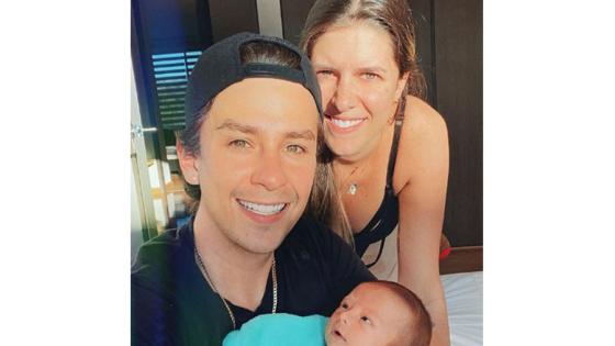 Sebastian Vega comparte fotografía con su hijo recién nacido y su esposa Sebastian Vega comparte fotografía con su hijo recién nacido y su esposa