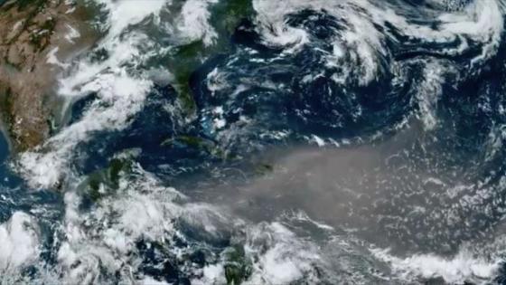 Nube de polvo del Sahara sobre el Océano Atlántico. Nube de polvo del Sahara sobre el Océano Atlántico.