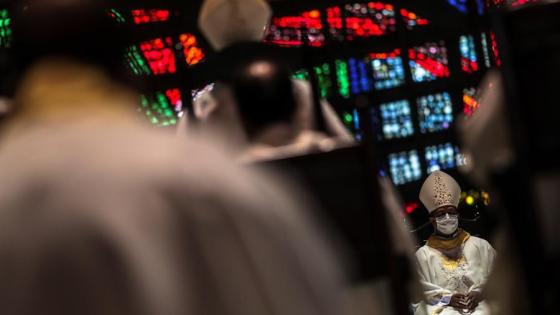 Obispos en una iglesia durante la celebración de una eucaristía en Río de Janeiro.