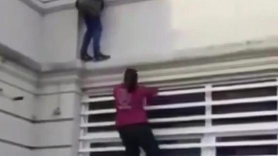 mujer trepó paredes de un hospital mujer trepó paredes de un hospital