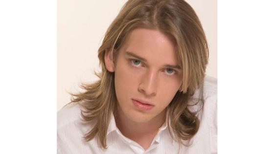 Andrés Fierro Andrés Fierro