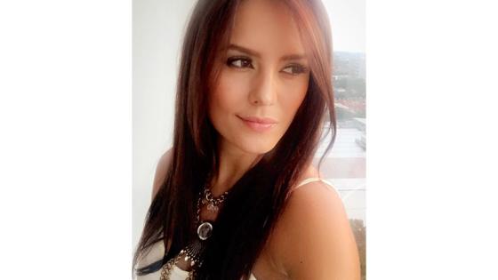 Ana Lucia Domínguez. Ana Lucia Domínguez.