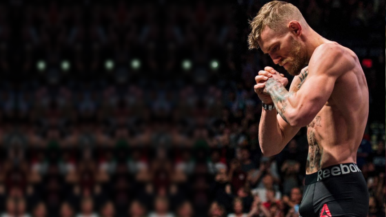 Conor McGregor reto a la WWE