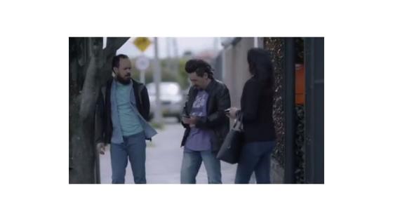 Después de que Pablo despide a Mark, Analía le pide a uno de los hombres de 'Toto' que lo siga. Después de que Pablo despide a Mark, Analía le pide a uno de los hombres de 'Toto' que lo siga.