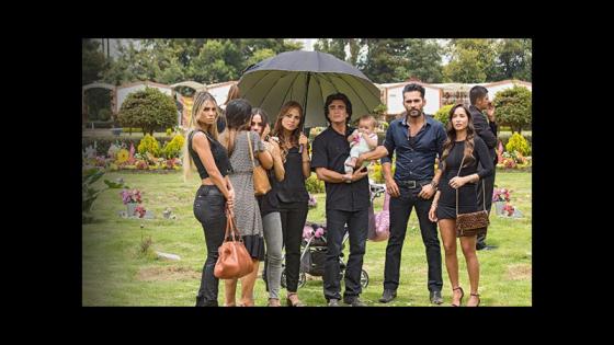 Sin senos sí hay paraíso Sin senos sí hay paraíso