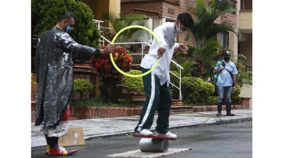 Circo callejero en Medellín