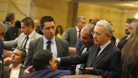 Centro Democrático en contra de la Corte y a favor de Uribe Centro Democrático en contra de la Corte y a favor de Uribe