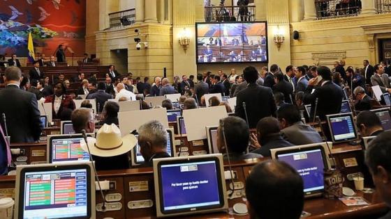 presencialmente en el Congreso de la República