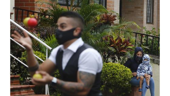 Circo callejero en Medellín