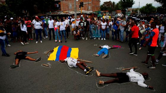 Manifestantes en el barrio Llano Verde