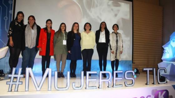 Foro conversatorio Misión Antártida: mujer, ciencia y tecnología