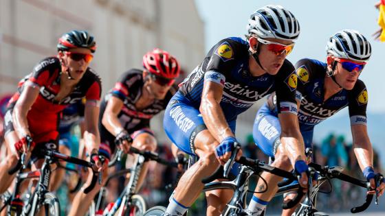 cómo les va a los ciclistas colombianos en el Tour de Francia.