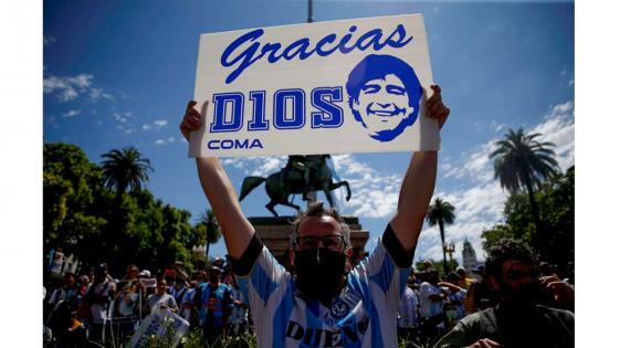Fanáticos despiden a Diego Maradona, Buenos Aires, Argentina