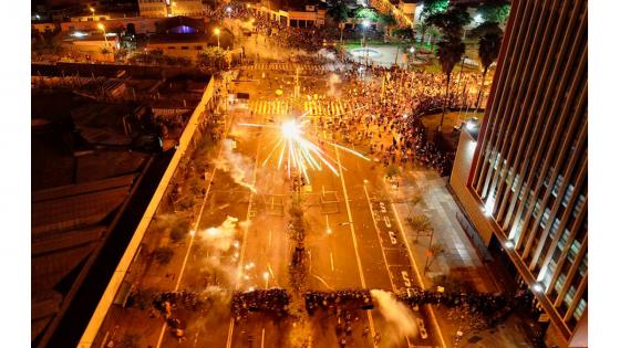 Protesta contra el nuevo gobierno del presidente Manuel Merino