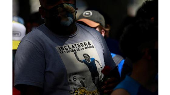 Fanáticos despiden a Diego Maradona, Buenos Aires, Argentina