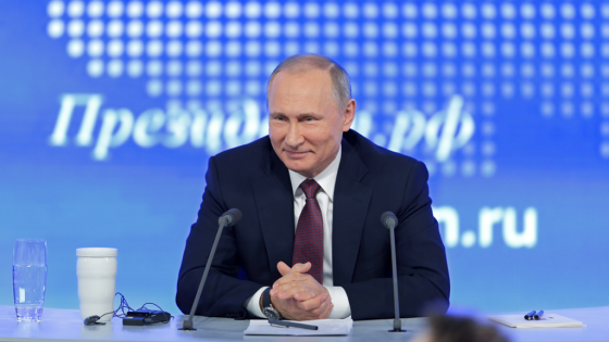 Vladimir Putin firmó ley que da inmunidad vitalicia para él y su familia