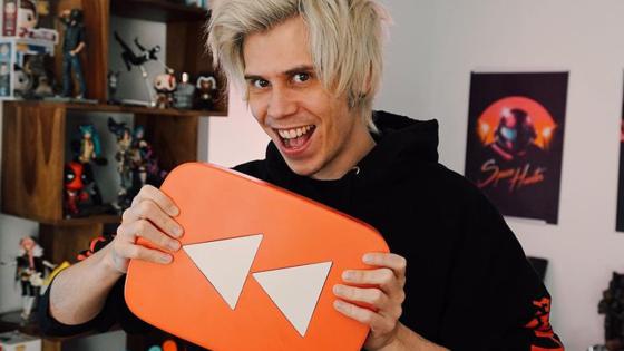 Instagram - @elrubiuswtf Instagram - @elrubiuswtf