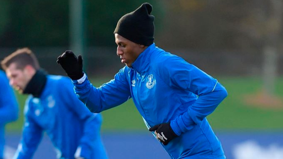 Yerry Mina se enreda al explicar qué es una volqueta en inglés