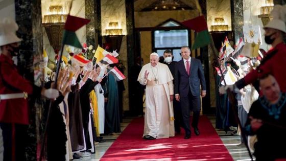 Papa Francisco hace visita histórica a Irak